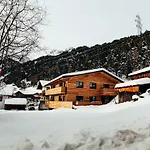 Riefli Aparts Apartment